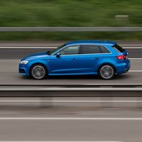 La industria automotriz alemana se niega a que impongan límites de velocidad en las Autobahn