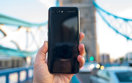 Huawei Honor 10 de 128GB, en versión global, por sólo 336 euros con este cupón