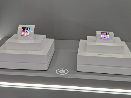 Paneles Micro-LED flexibles | Imagen: Xataka