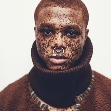Los hombres también tienen su Winnie particular en el modelo Ralph Souffrant descubierto por Kanye West