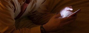 Qué pasa en tu cerebro cuando navegas con el iPhone y tres consejos para evitar que se vuelva compulsivo 