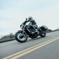 La Honda CMX1100T Rebel se viste de bagger: maletas, carenado y sabor americano