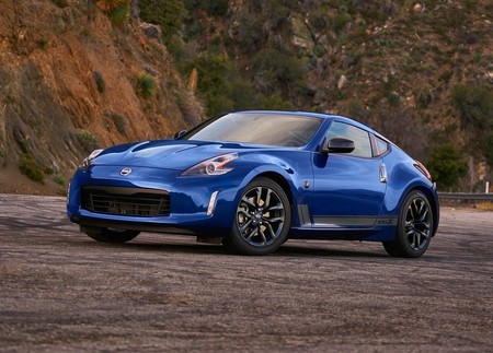 Nissan 370z Heritage Edition 2019 1600 02