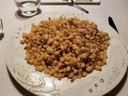 Villa Medieval Pueblo Encantador Volcanes Girona Cataluna Espana Escapada Otono Bonita Barata Buena Comida Gastronomica