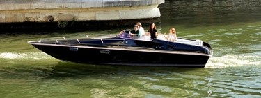 Renault ha reciclado las baterías viejas de sus coches eléctricos para crear el Black Swan, un barco recreativo