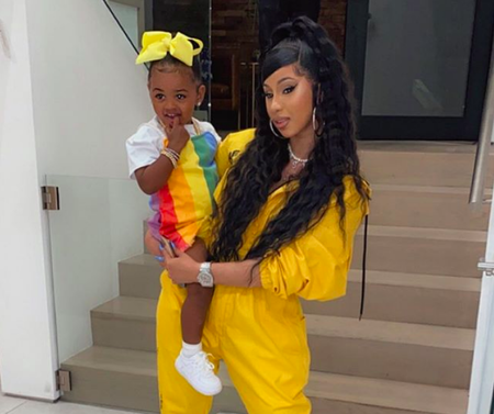 ¿Quién no ha querido un bolso de 8.000 dólares con 2 años? La hija de Cardi B cumple ese sueño