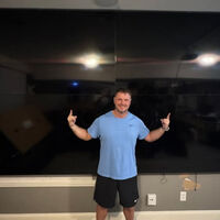 ¿Tiene sentido juntar cuatro televisores? Un cinéfilo gastó 4.000 euros pensando que sí, y podría habérselo ahorrado 