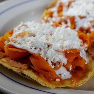 Tinga de hongos: la receta sin carne que se prepara en 20 minutos y rinde para toda la semana
