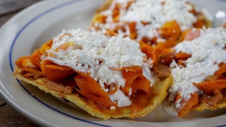 Tinga de hongos: la receta sin carne que se prepara en 20 minutos y rinde para toda la semana