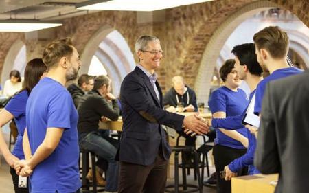 Tim Cook: "podremos abrir nuestro coche con el Apple Watch"