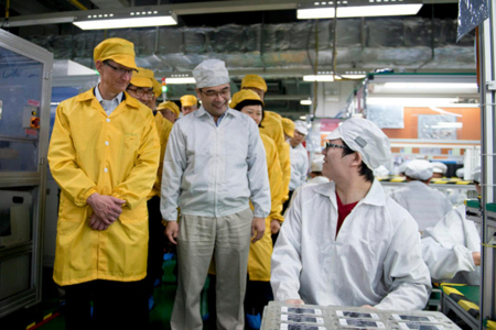 Apple compartirá los costes de mejorar las condiciones laborales de Foxconn