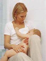 Salas especiales para amamantar en lugares públicos, ¿fomentar la lactancia o esconderse?