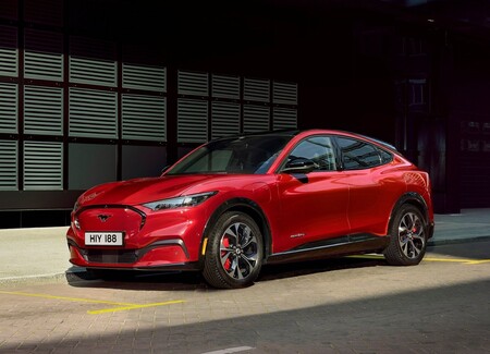 Ford prepara un mini Mustang Mach-E con plataforma de Volkswagen para 2023