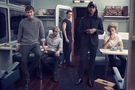 Una navidad en gris: la apuesta de H&M en looks para pasarla en familia
