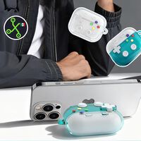 La mejor funda para AirPods cuesta 249 pesos. Protege tus audífonos, sirve como soporte para celular e incluye kit de limpieza 