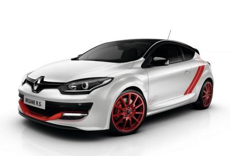 Video: Megane RS 275 Trophy R hace trizas récord del SEAT León Cupra en Nürburgring