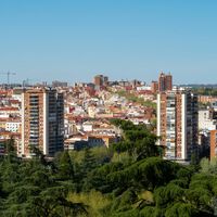 Hay millones de españoles con una segunda vivienda en propiedad en otra ciudad. Y Hacienda tiene un mensaje para ellos