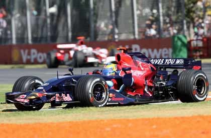 La Scuderia Toro Rosso está a la venta