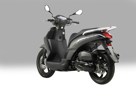 Hunway Flash 125cc 4