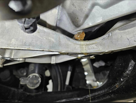 Roca Carter Pierde Aceite Tesla Cybertruck