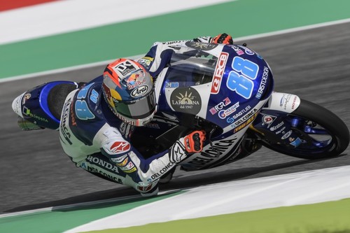 Jorge Martín pone a raya a los italianos en Mugello para recuperar la senda de la victoria