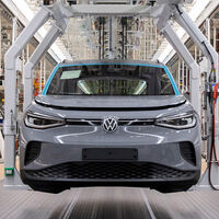 Decían que el coche eléctrico crearía  nuevos empleos. Hoy se calcula que va a destruir 190.000 puestos de trabajo tan solo en Alemania. Y detrás va España