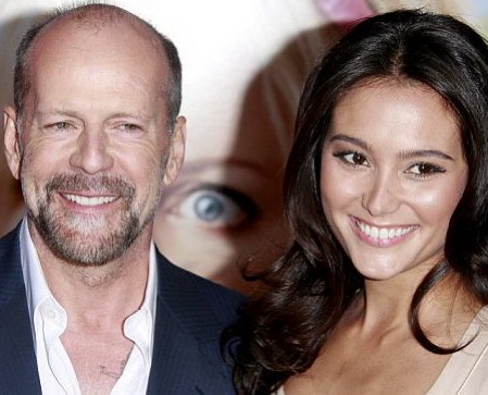 Bruce Willis se acerca al altar