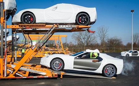Corvettez06ship03