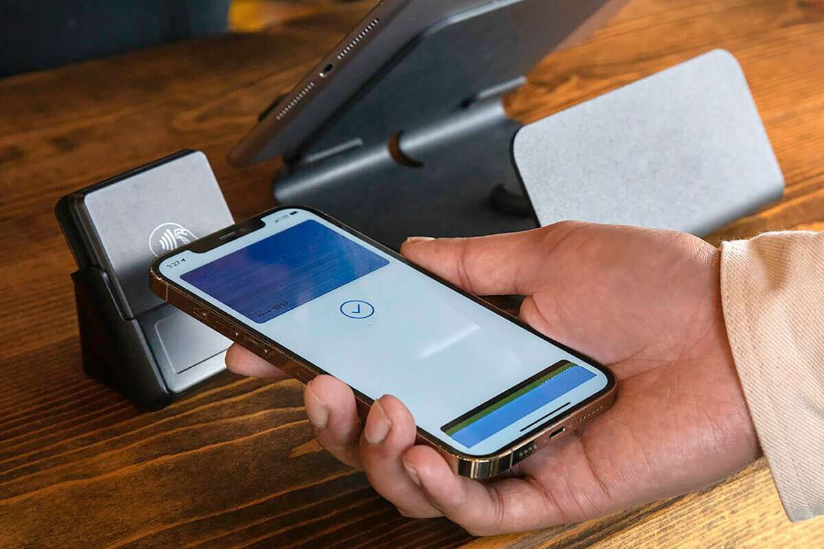 Han estado meses robando en tiendas con un iPhone trucado. Su imitación de Apple Pay era tan perfecta que nadie sospechó nada