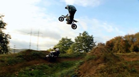 Aprendiendo Freestyle con una 50 cc
