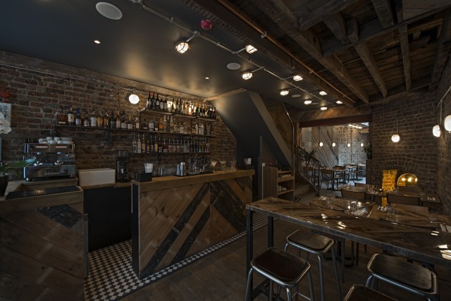 Foto de Fire and Feathers (5/14)