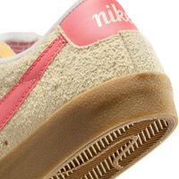 El Corte Inglés lanza en sus rebajas las Nike más adorables para primavera: tejido de peluche a mitad de precio  