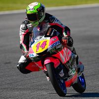 Tony Arbolino arrasa en Moto3: pole position, seis décimas de ventaja y récord del circuito de Mugello