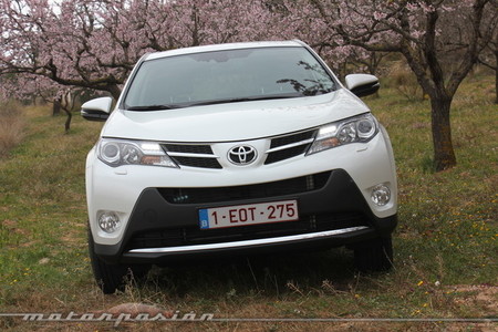 Toyota RAV4, vista frontal