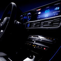 El Mercedes-Benz EQC desvela algunos de sus secretos en varios teasers, 'pantallón' digital incluido