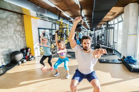 Entrena en el gimnasio con este circuito de entrenamiento funcional