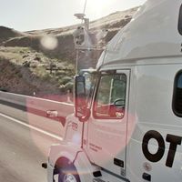 Más problemas para Uber: camiones autónomos vs las leyes de California 