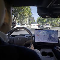 Me he montado en un XPeng Mona 100% autónomo por una ciudad china. Tesla y Europa tienen un problema