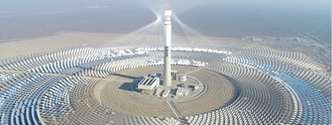 China tiene un problema: tiene más centrales solares y más baterías para almacenar electricidad que nadie, pero no lo aprovecha 