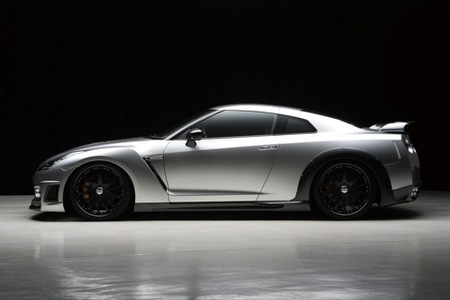 Wald International le mete mano al Nissan GT-R