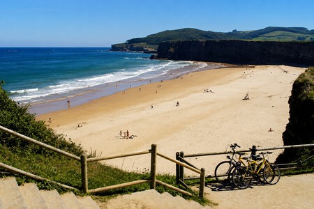 Destinos Viajes Escapadas Pueblo Marinero Playa Cantabria Norte Maria Pombo Famosos