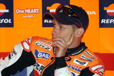 Casey Stoner en el box