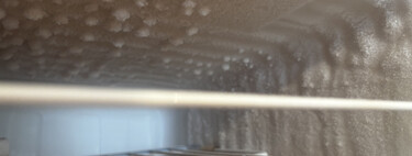 Adiós al hielo que se forma en el congelador: así es el truco del papel de aluminio