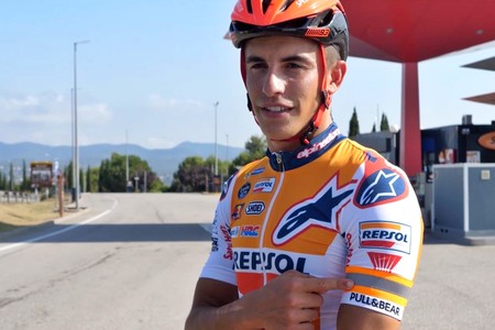 Respeto entre ciclistas y conductores: el equipo Repsol se vuelca para concienciar y evitar accidentes
