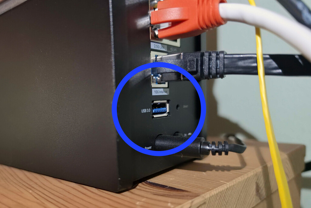 El USB de un router sirve para más cosas de las que crees: todo lo que puedes hacer