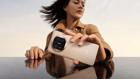 Huawei Mate X5 ライトゴールド ライフスタイル Xs