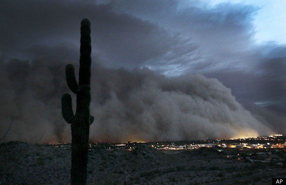 La gran pared de arena o "haboob"
