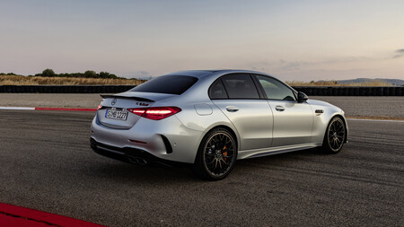 Mercedes Amg C 63 S E Performance 5