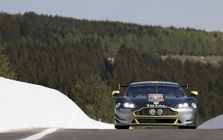 aston-martin-vantage