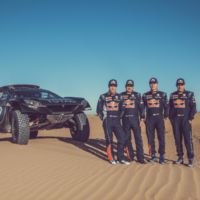 Sébastien Loeb ahora va por el Dakar junto al "Dream Team" de Peugeot